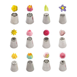 Satz von 12 Blütenverzierungs-Endstücken