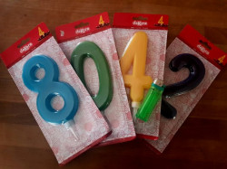 Kerze für die Torte 15 cm Zahl 8 rot