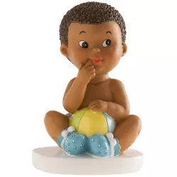 Figur auf der Torte: Junge mit Ball