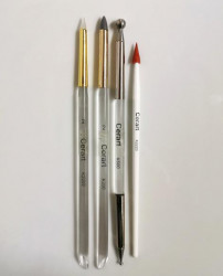 Satz Spießchen aus Silikon und Edelstahl