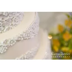 Silikon-Form Girlande Blüten auf Kuchen