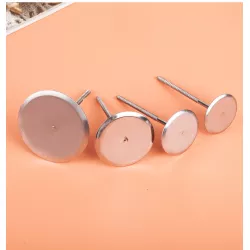 Zuckerstifte (Nagel) aus Metall, 4 Stück