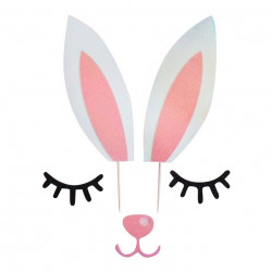 Ein Kuchen-Deko Hasenfigur