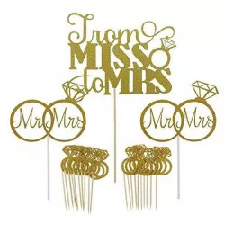 Hochzeitstorte mit Stäbchenzug/Einstechen in die Torte