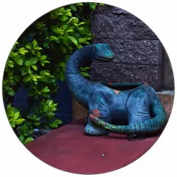 Essbares Papier kleiner Dinosaurier am Haus 19,5 cm
